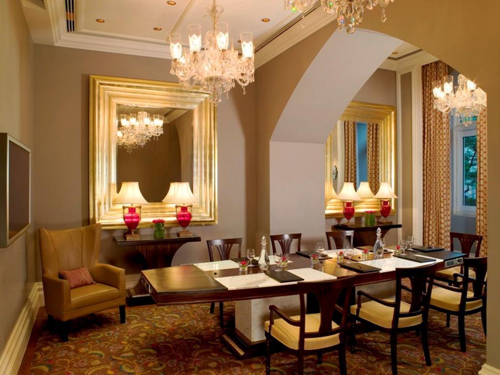 The Taj Mahal Tower, 5* Bombay